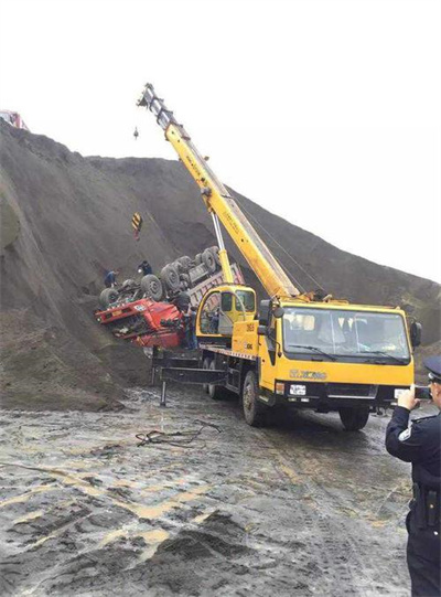 武邑上犹道路救援